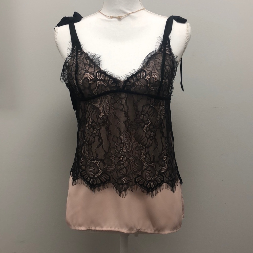 STORIA lace top with underlay ribbon